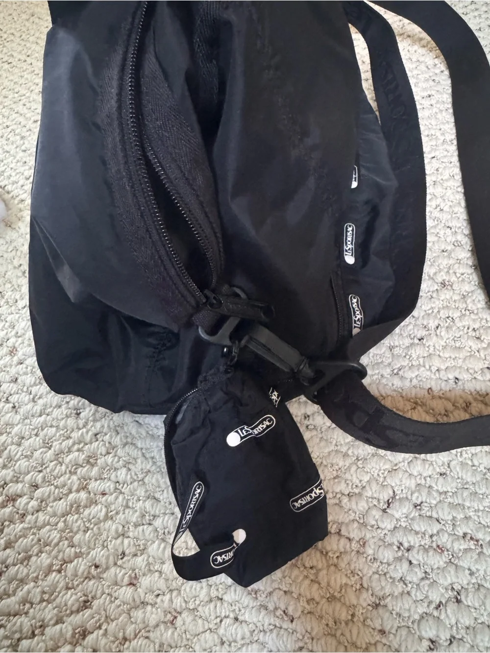 Lesportsac Black Nylon Shoulder Tote with Logo Accents Weekender Carryall 0160